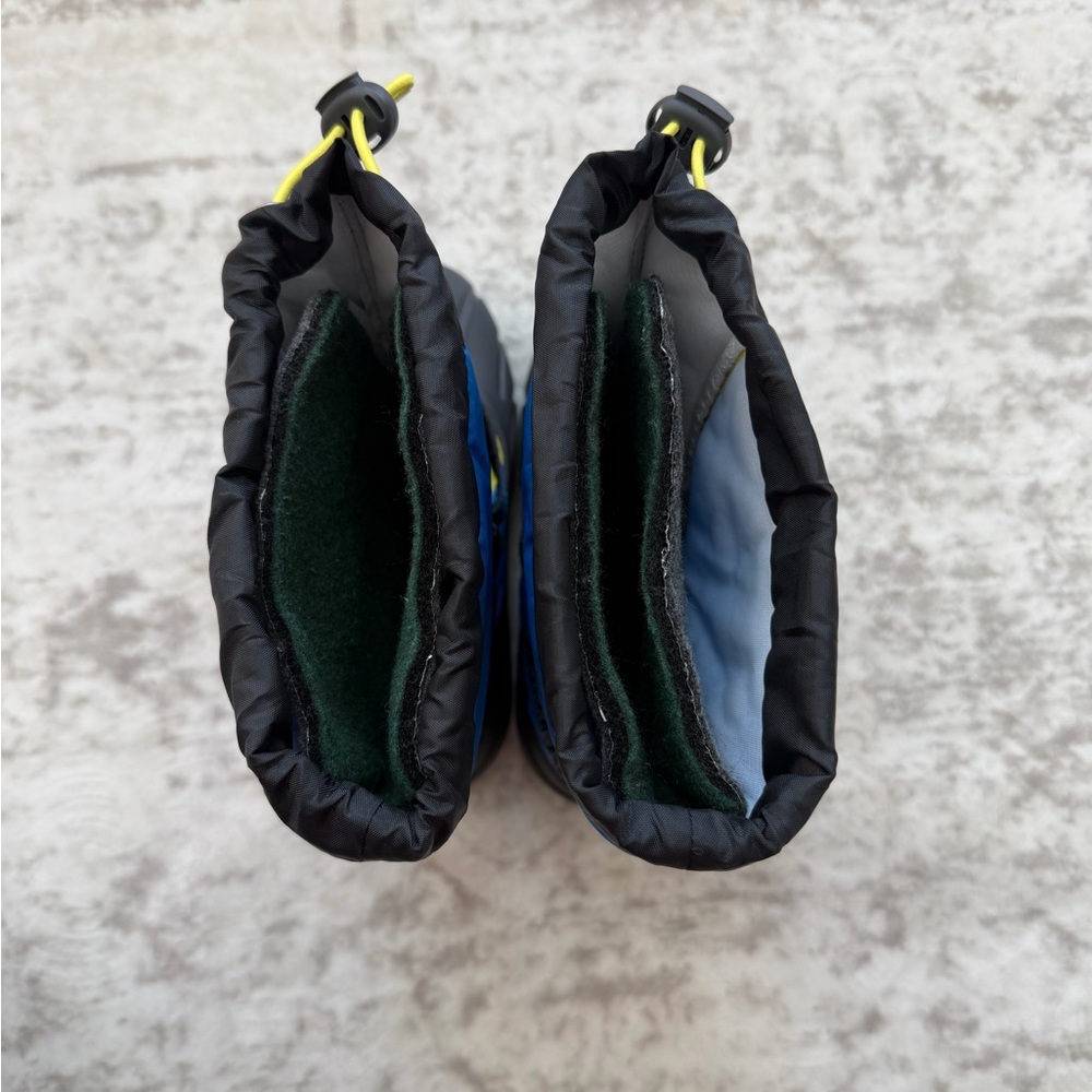 Black and Blue Drawstring Pouches